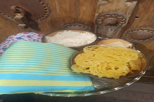 Meybodun Esfəndi rəsmi – gəlinlər üçün şirin bir hədiyyə