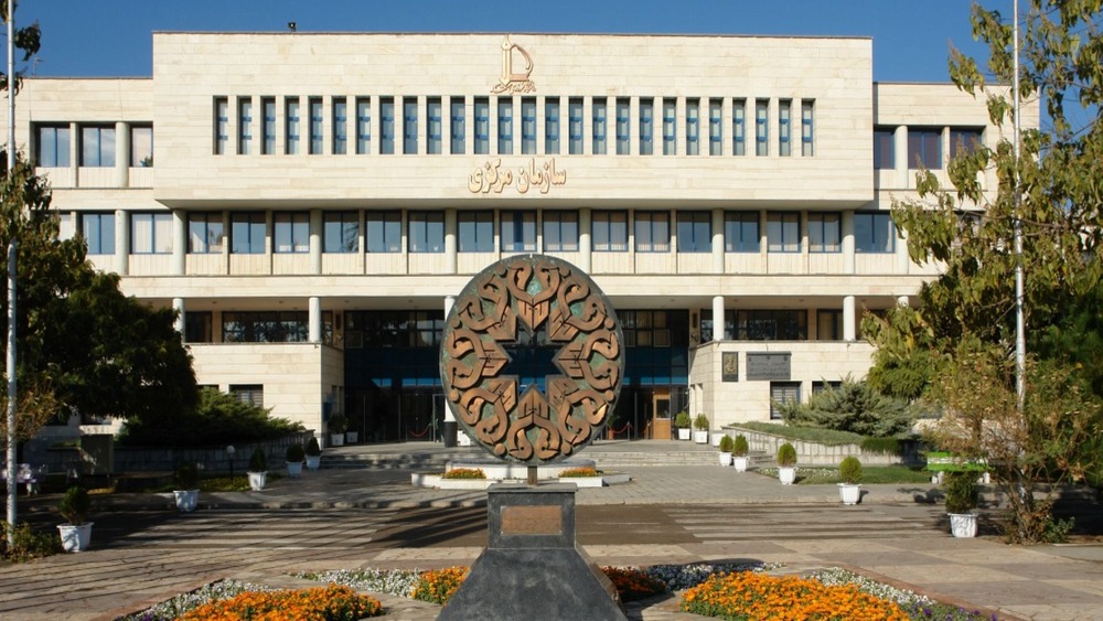 İranın şərqindəki ən böyük universitet olan Məşhəd Firdovsi Universiteti