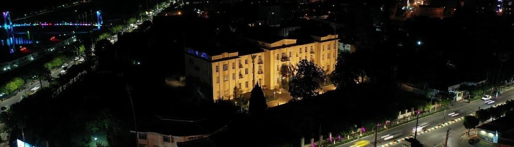 Mazandaran Universiteti İranın ən xoş bölgələrindən birində yerləşən universitet