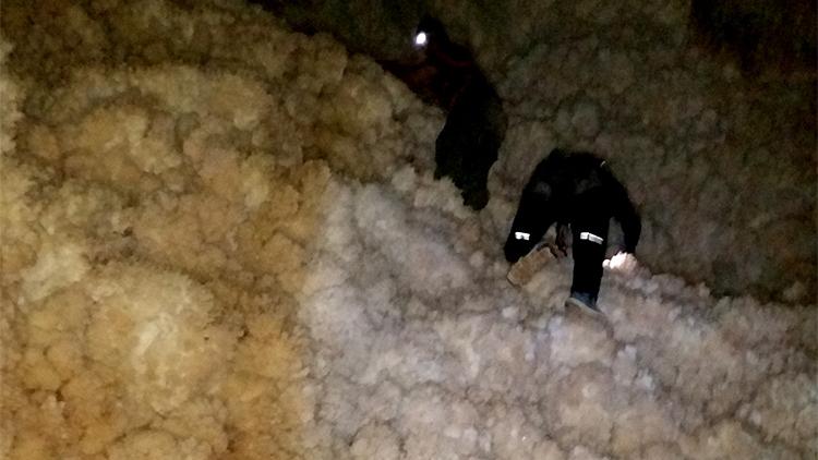 Bəhabad Əlmas mağarası – geoloji hadisələrin ən gözəl təzahürlərindən biri