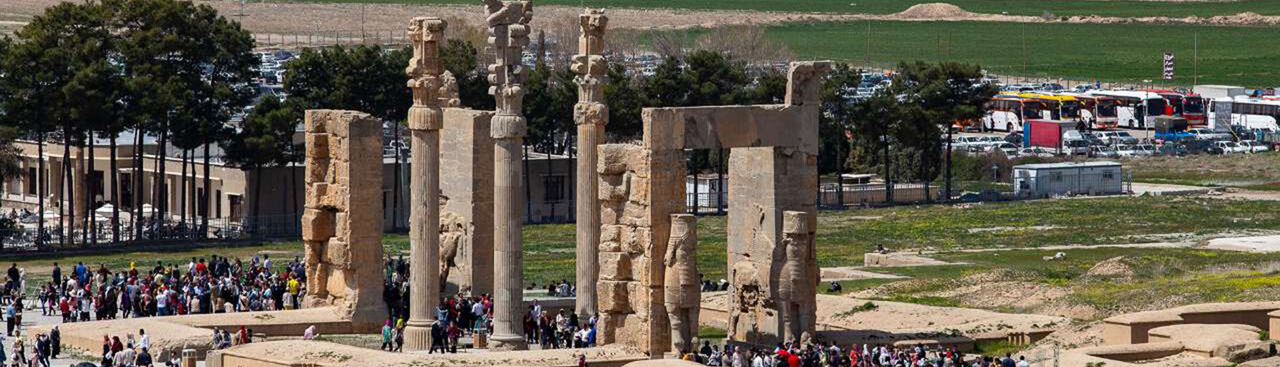 Pasarqad şəhəri, qədim kommunikasiya yolunda yerləşən qədim şəhərdir