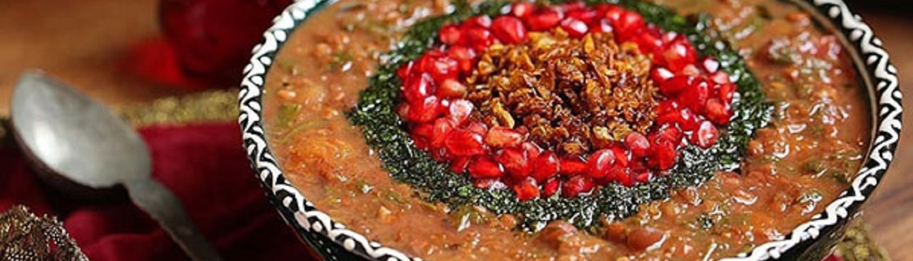 Yəlda gecəsində ailə məclisləri süfrələrinə qonaq olan nar şorbası