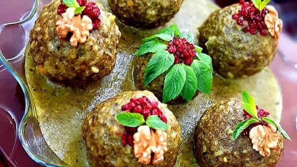 Şirazın tərəvəzli küftələri yemək bacarıqlarınızı göstərmək üçün bir sınaqdır!