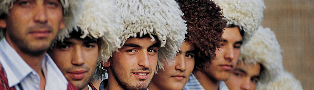 Qızılbaşların ənənəvi geyimlərinin mədəni və ayin elementləri